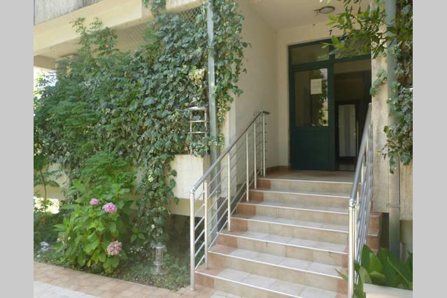 Roman Gardens Studio Apartment 里桑 外观 照片