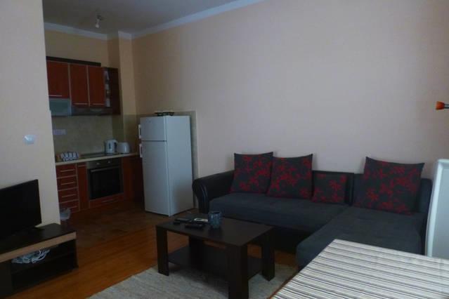 Roman Gardens Studio Apartment 里桑 外观 照片